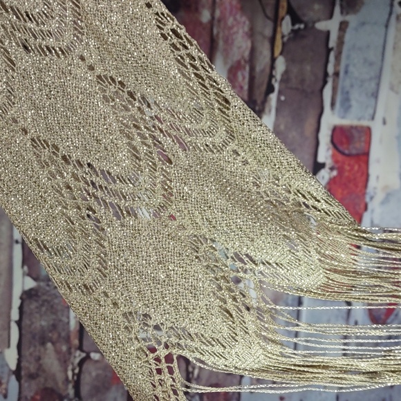 Chico's Scalloped Fringe Top - Picture 11 of 12